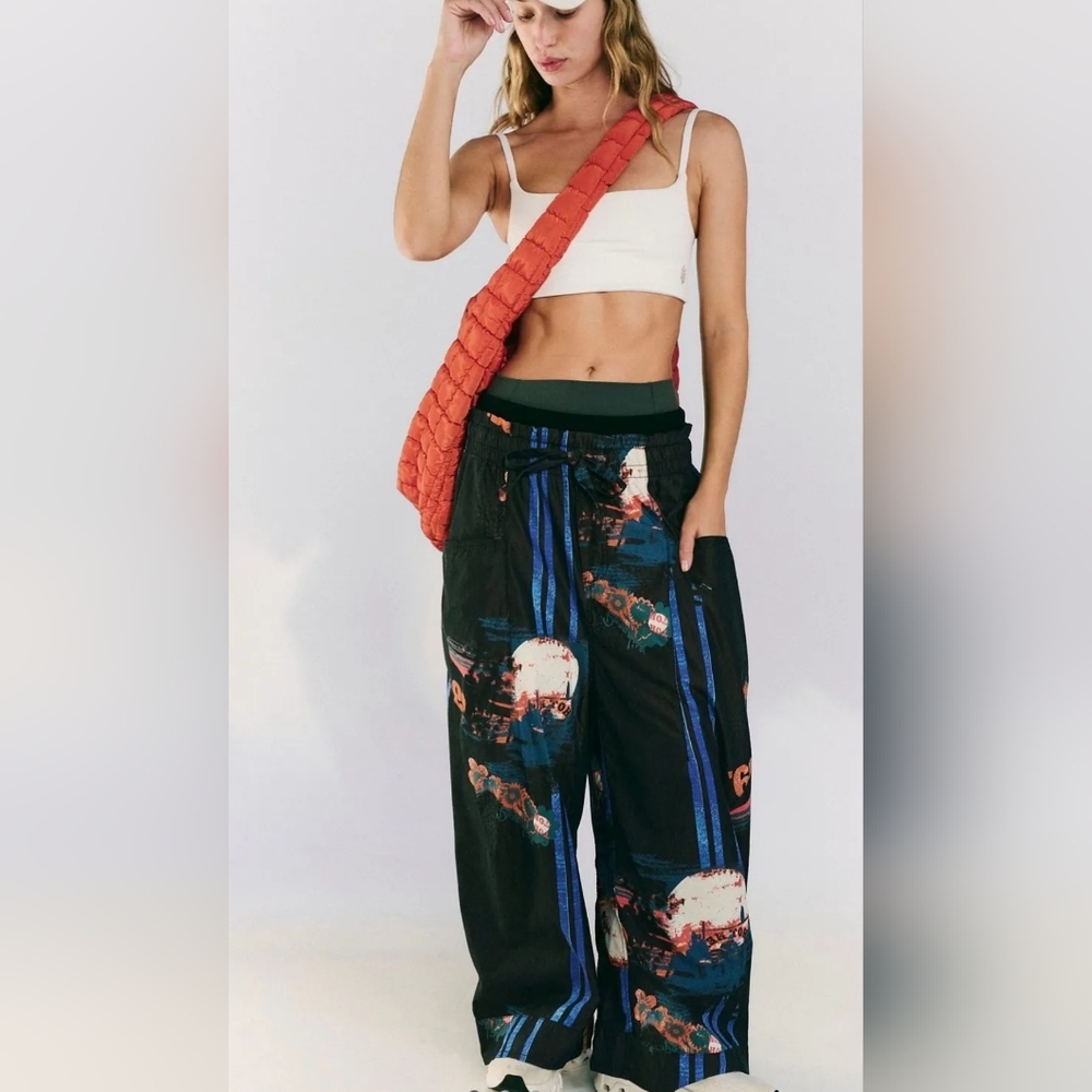 FREE PEOPLE Movement $108 NWT Printed Fresh Start Pants-XS
